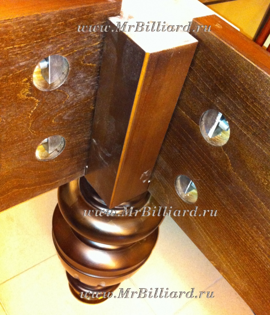 Крепление ног бильярда к лафету